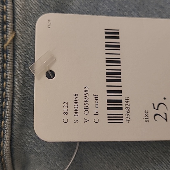 NWT FREE PEOPLE 'JUST FLOAT ON' FLARE JEANS - Picture 6 of 15